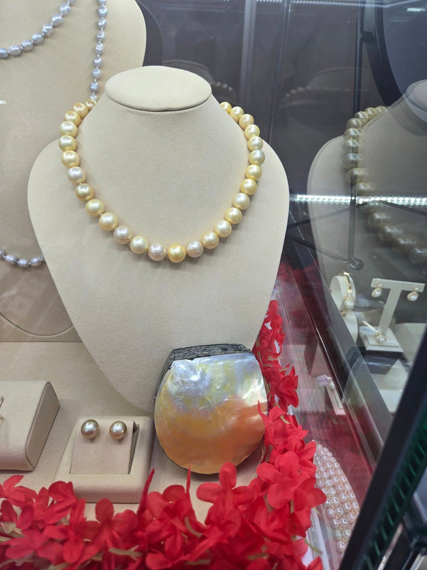Тансаг Өмнөд Далайн сувдан зүүлт – Murun Pearls-ийн онцгой бүтээл
