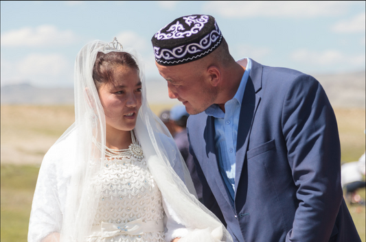 5 Reasons Pearls Are the Must-Have Accessory for Mongolian Brides