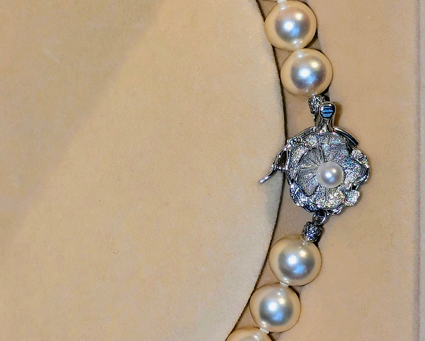 Akoya_Necklace_-__Murun_Pearls[1].jpg