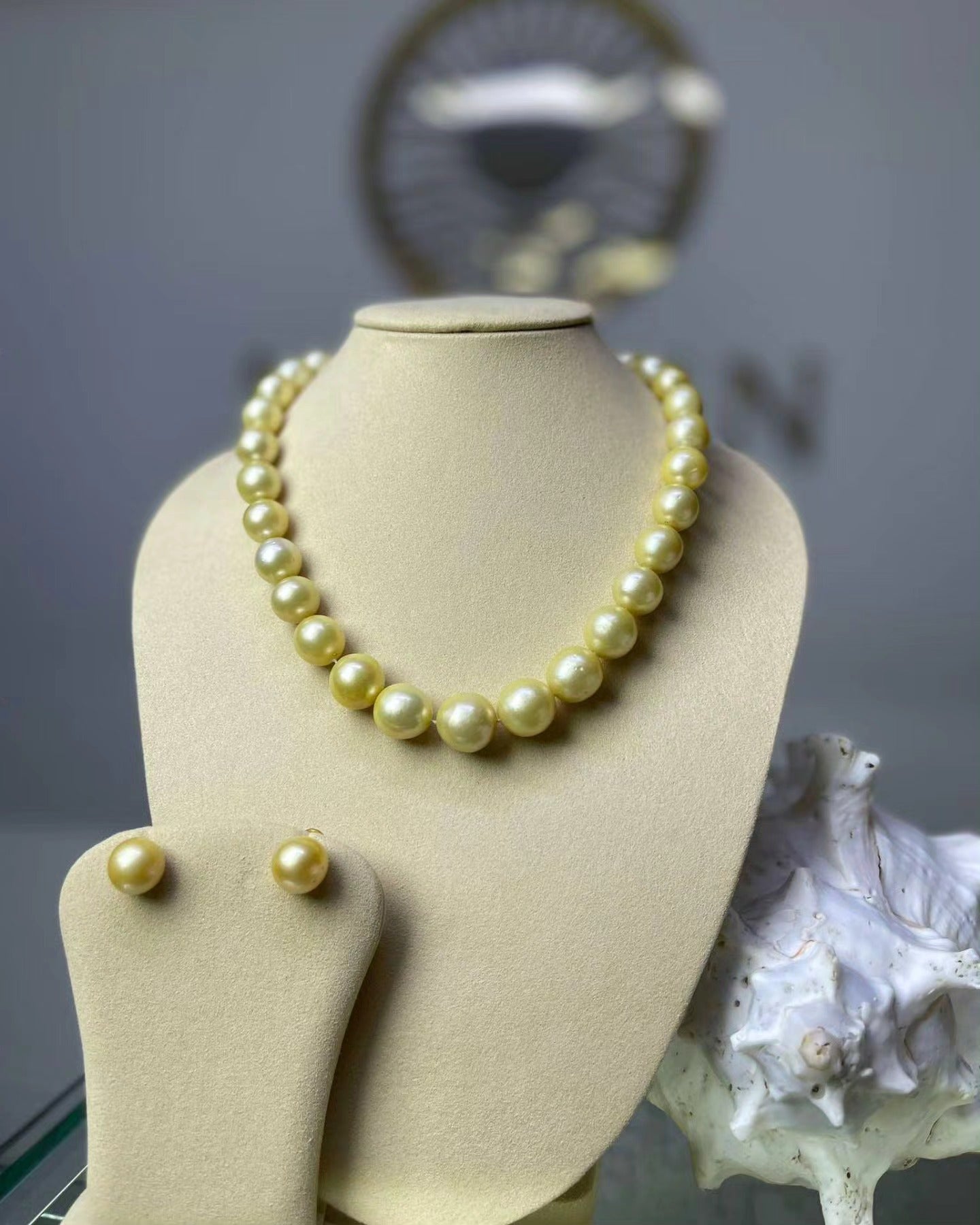 Murun Pearls-ийн хэрэглэгчийн сэтгэл ханамжтай зураг – сувдан гоёл чимэглэлтэй