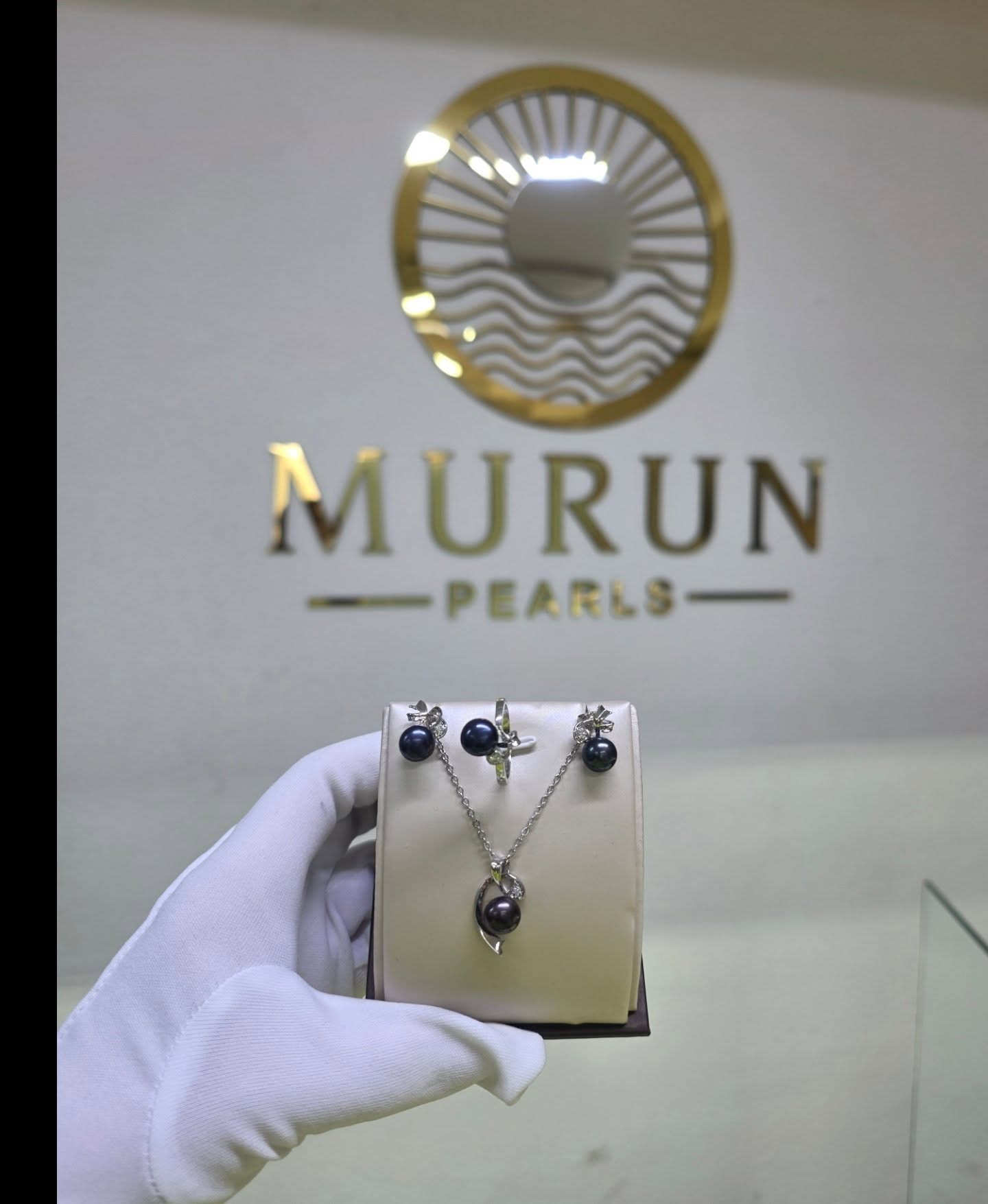 Тансаг хар сувдан зүүлт, ээмэг, бөгжний иж бүрдэл - Murun Pearls